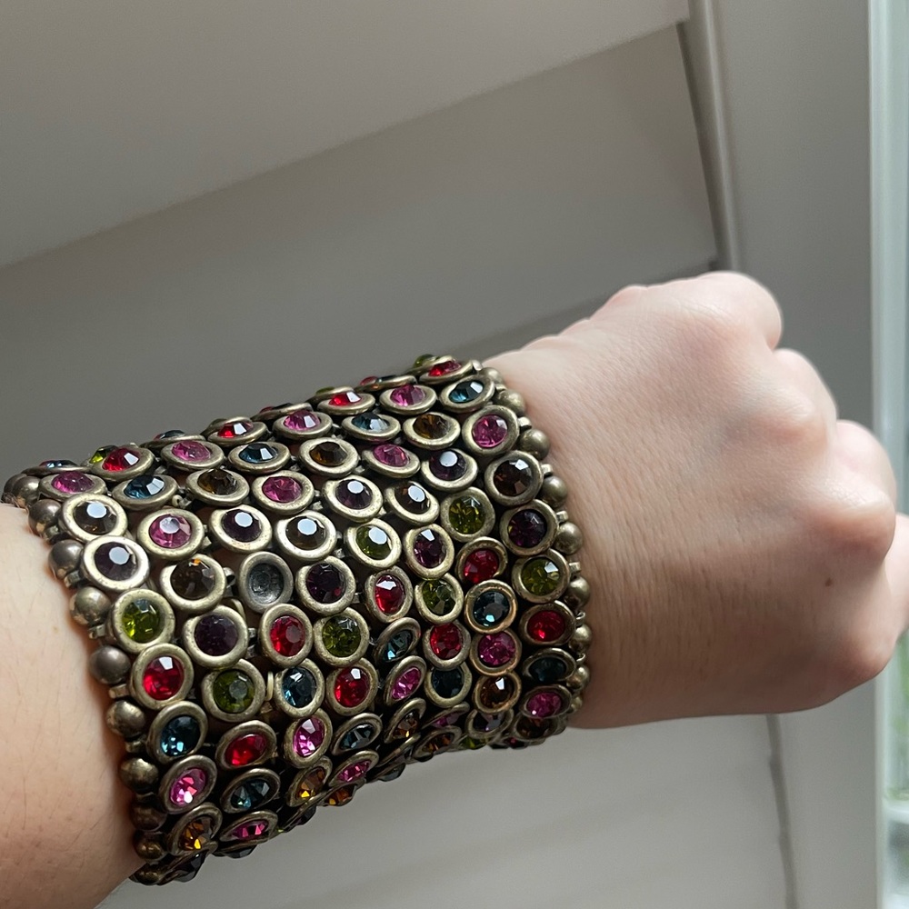 Stunning Statement Bracelet - image 4